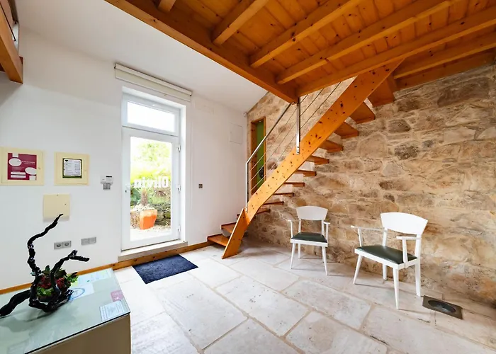 Casa Olivia By Interhome Дом отдыха Cela (Leira)